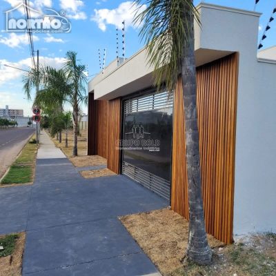 Casa, 5 quartos, 220 m² - Foto 1