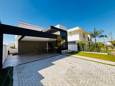 Casa, 3 quartos, 229 m² - Foto 4