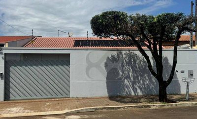 Casa, 3 quartos, 195 m² - Foto 1