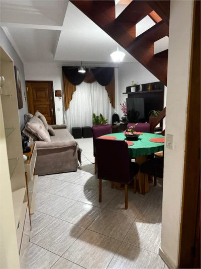 Casa, 2 quartos, 250 m² - Foto 1