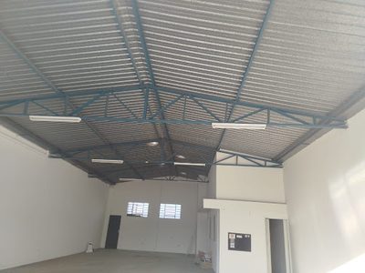 Loja-Salão, 200 m² - Foto 1