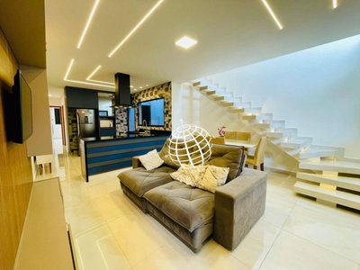 Casa, 3 quartos, 202 m² - Foto 1