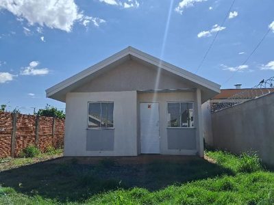 Casa, 2 quartos, 200 m² - Foto 1