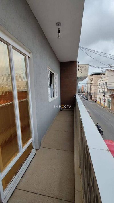 Casa, 5 quartos, 248 m² - Foto 1