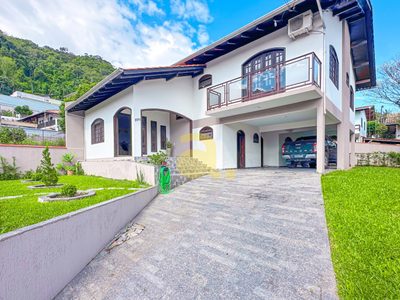 Casa, 4 quartos, 240 m² - Foto 2