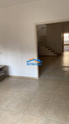 Sobrado, 3 quartos, 199 m² - Foto 2