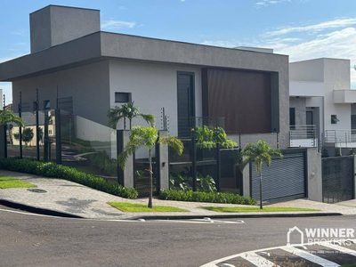 Sobrado, 3 quartos, 239 m² - Foto 1