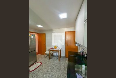 Apartamento, 3 quartos, 140 m² - Foto 1