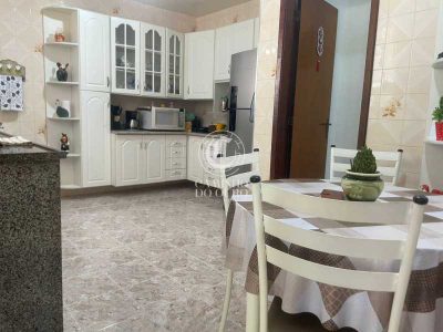 Casa, 4 quartos, 190 m² - Foto 3