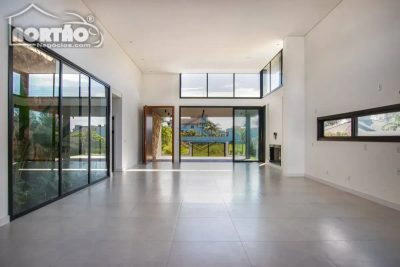 Casa, 4 quartos, 274 m² - Foto 3