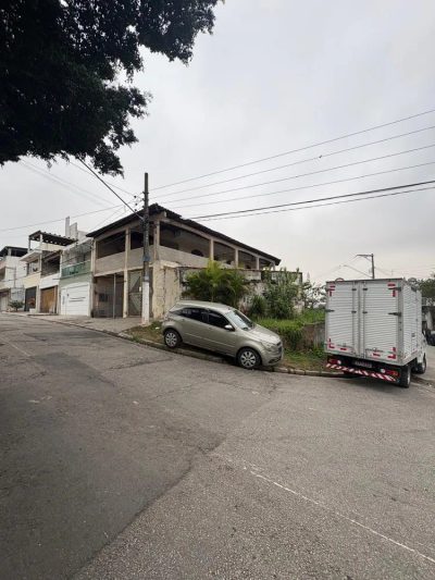 Casa, 4 quartos, 213 m² - Foto 1