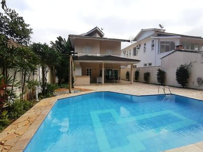 Casa, 4 quartos, 240 m² - Foto 2