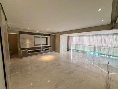 Apartamento, 3 quartos, 144 m² - Foto 1