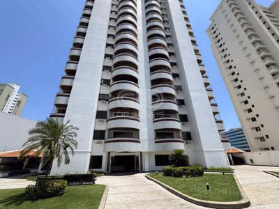 Apartamento, 3 quartos, 140 m² - Foto 1
