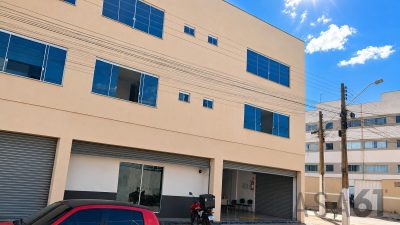 Sala-Conjunto, 300 m² - Foto 1