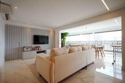Apartamento, 3 quartos, 138 m² - Foto 2