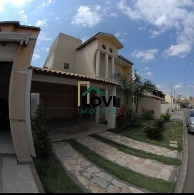 Sobrado, 3 quartos, 210 m² - Foto 2