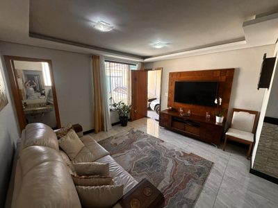 Casa, 3 quartos, 198 m² - Foto 2