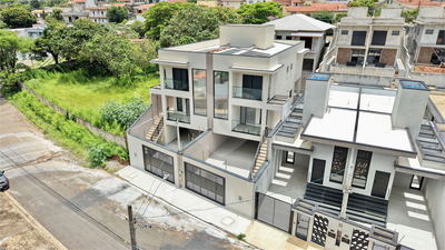 Sobrado, 3 quartos, 223 m² - Foto 3