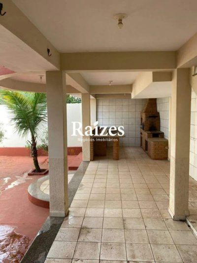 Casa, 5 quartos, 273 m² - Foto 3