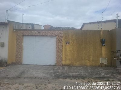 Casa, 2 quartos, 175 m² - Foto 1