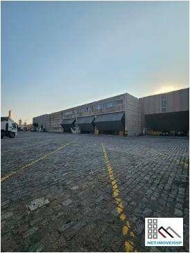 Depósito-Galpão, 5000 m² - Foto 1