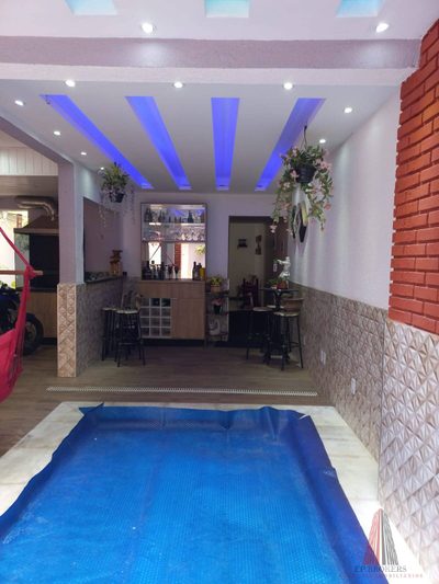 Casa, 3 quartos, 270 m² - Foto 1