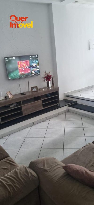 Casa, 3 quartos, 220 m² - Foto 1