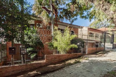 Casa, 4 quartos, 247 m² - Foto 3