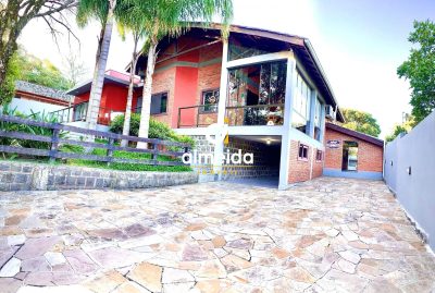 Casa, 4 quartos, 350 m² - Foto 1