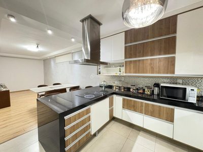 Casa, 3 quartos, 136 m² - Foto 1