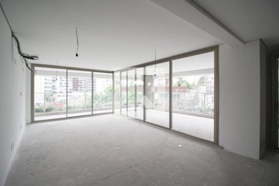 Apartamento, 3 quartos, 222 m² - Foto 1