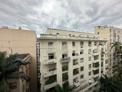 Apartamento, 3 quartos, 240 m² - Foto 1