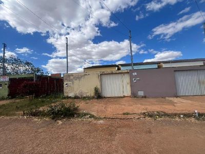 Casa, 2 quartos, 180 m² - Foto 1