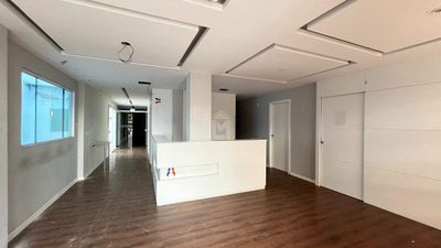 Casa, 6 quartos, 448 m² - Foto 1