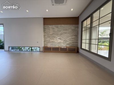 Casa, 1 quarto, 240 m² - Foto 2