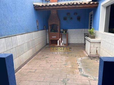 Sobrado, 4 quartos, 176 m² - Foto 1