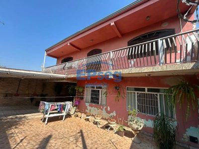 Casa, 5 quartos, 264 m² - Foto 2