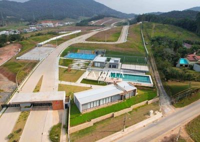 Loteamento e Condomínio, 200 m² - Foto 1
