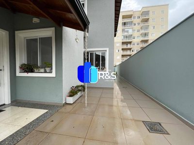 Casa, 3 quartos, 232 m² - Foto 2