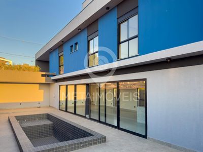 Casa, 3 quartos, 236 m² - Foto 3