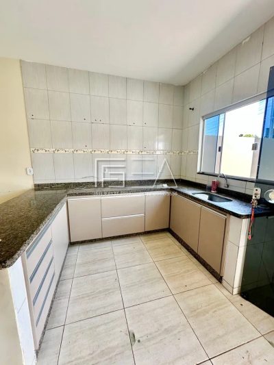 Casa, 4 quartos, 134 m² - Foto 1