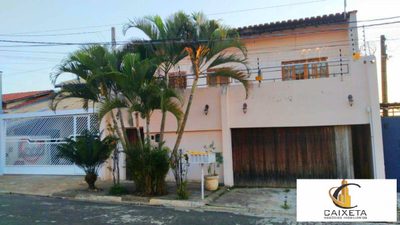 Casa, 4 quartos, 700 m² - Foto 1