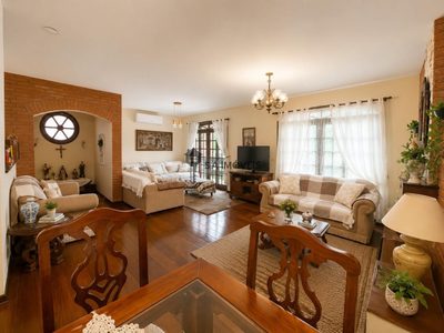 Casa, 3 quartos, 260 m² - Foto 1