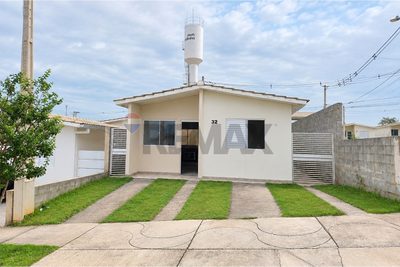 Casa, 2 quartos, 48 m² - Foto 1