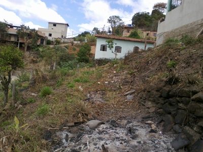 Terreno, 300 m² - Foto 1