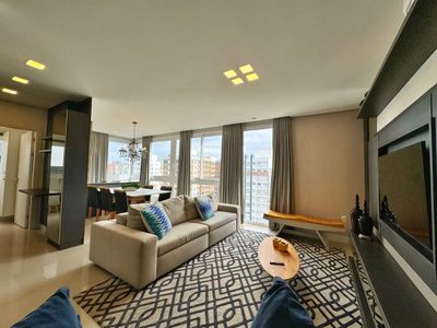 Apartamento, 3 quartos, 197 m² - Foto 1