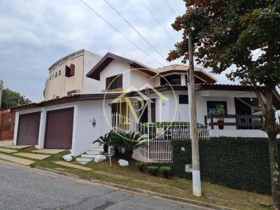 Casa, 4 quartos, 380 m² - Foto 1