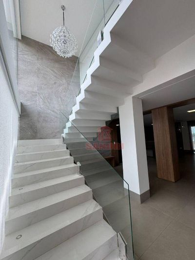 Sobrado, 6 quartos, 465 m² - Foto 4