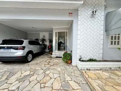 Casa, 3 quartos, 230 m² - Foto 2